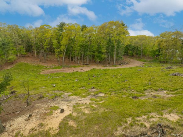 2088 Geneva Lane, Muskegon, MI 49441