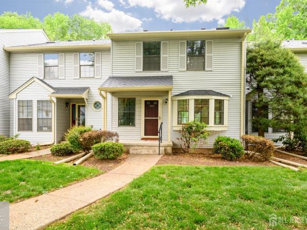 1004 Timber Oaks Road , Edison, NJ 08820