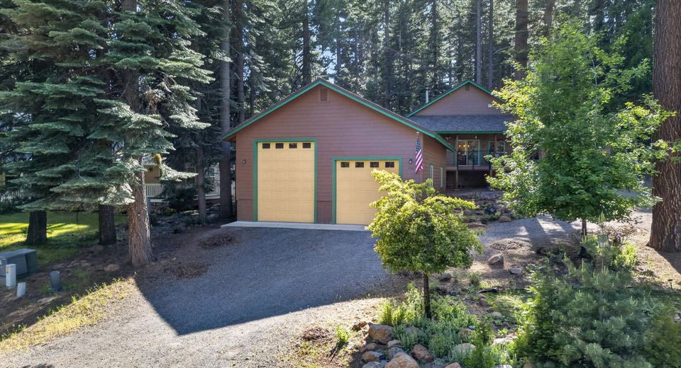 715 E Mountain Ridge Road, Lake Almanor, CA 96137 Photo