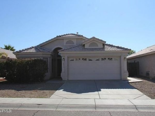6611 W DESERT HOLLOW Drive, Phoenix, AZ 85083