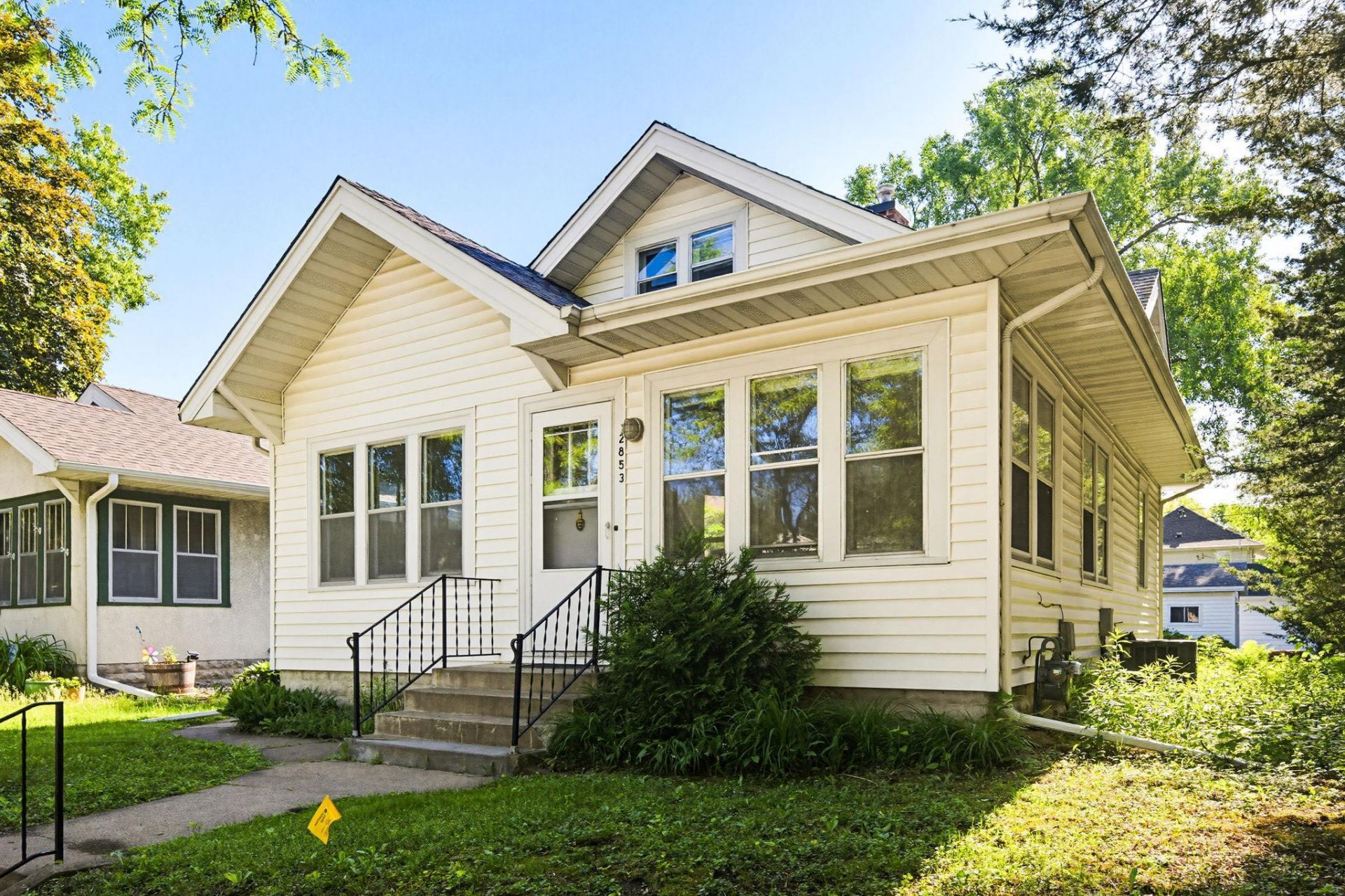 2853 43rd Avenue S, Minneapolis, MN 55406 Main Photo