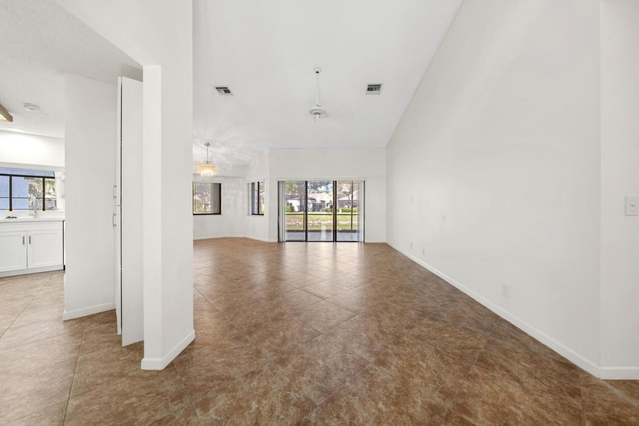 9415 Chelsea Drive N, Plantation, FL 33324 Photo