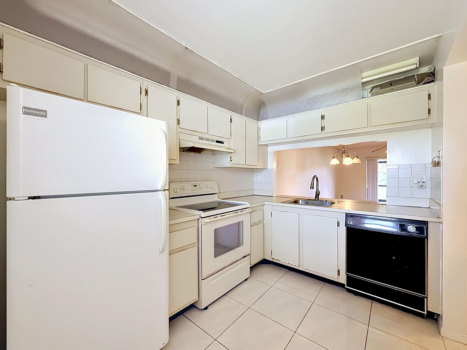 1065 NW 106th Terrace, Unit 102, Pembroke Pines, FL 33026 Photo