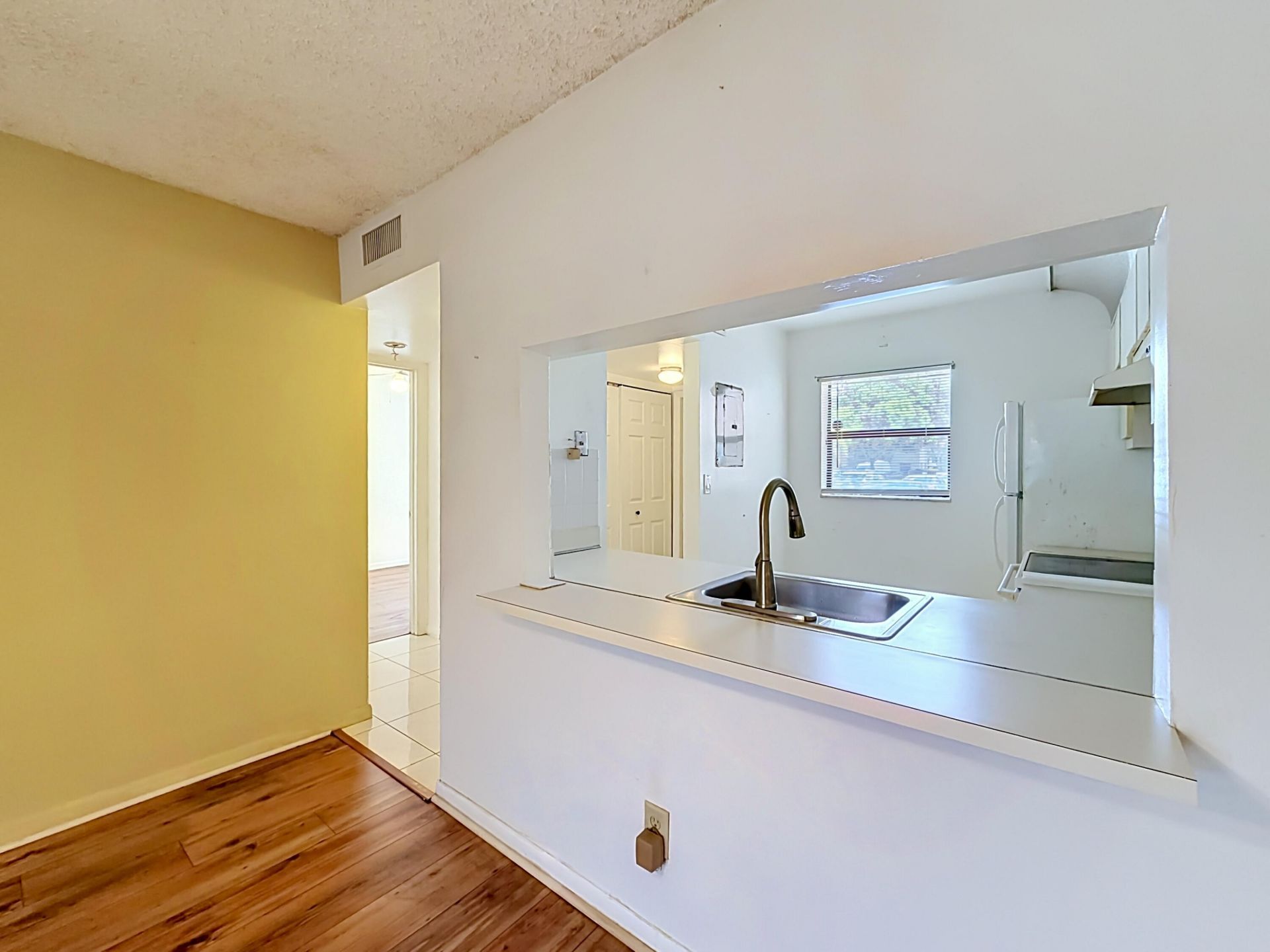 1065 NW 106th Terrace, Unit 102, Pembroke Pines, FL 33026 Photo