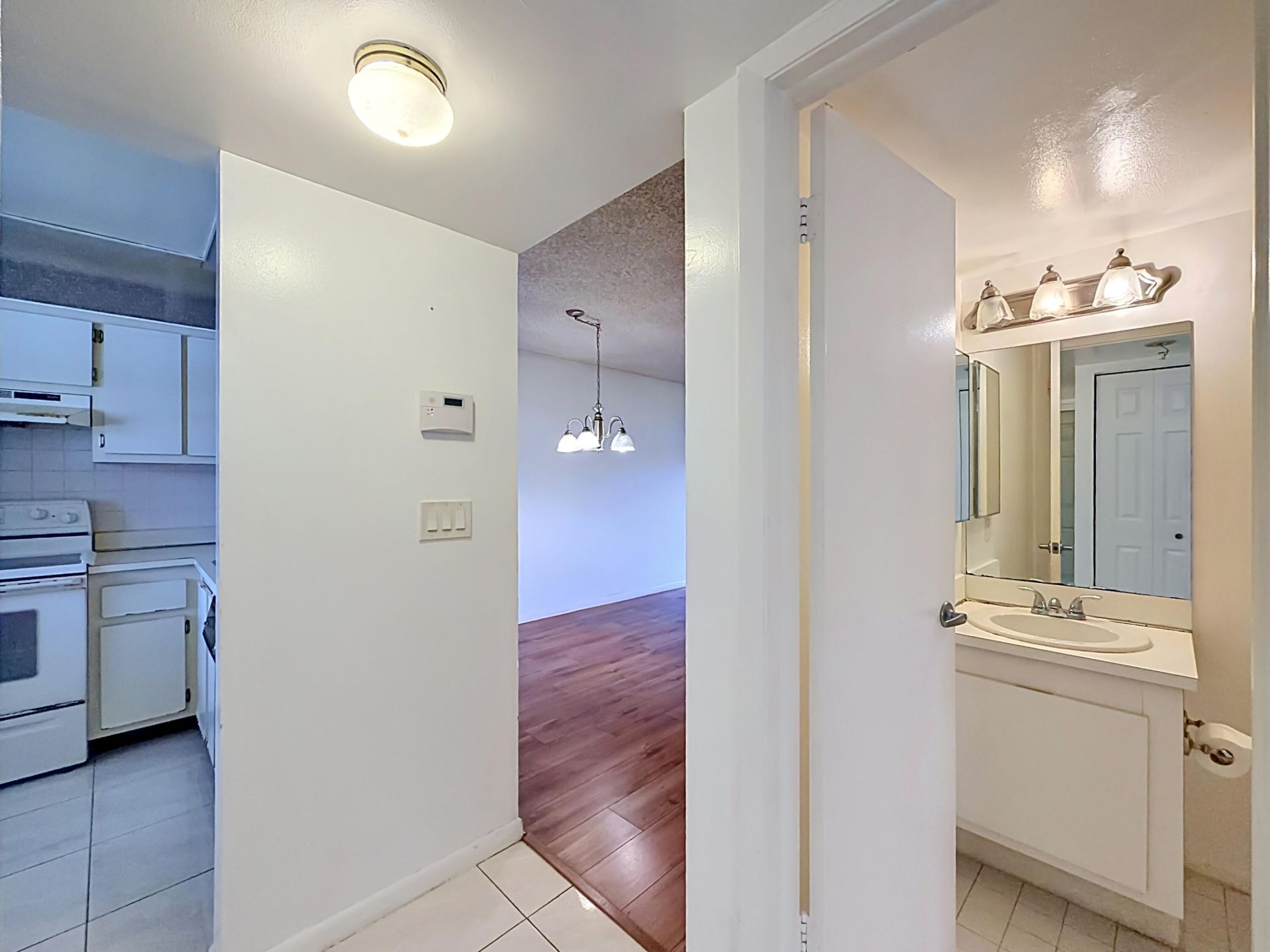 1065 NW 106th Terrace, Unit 102, Pembroke Pines, FL 33026 Photo