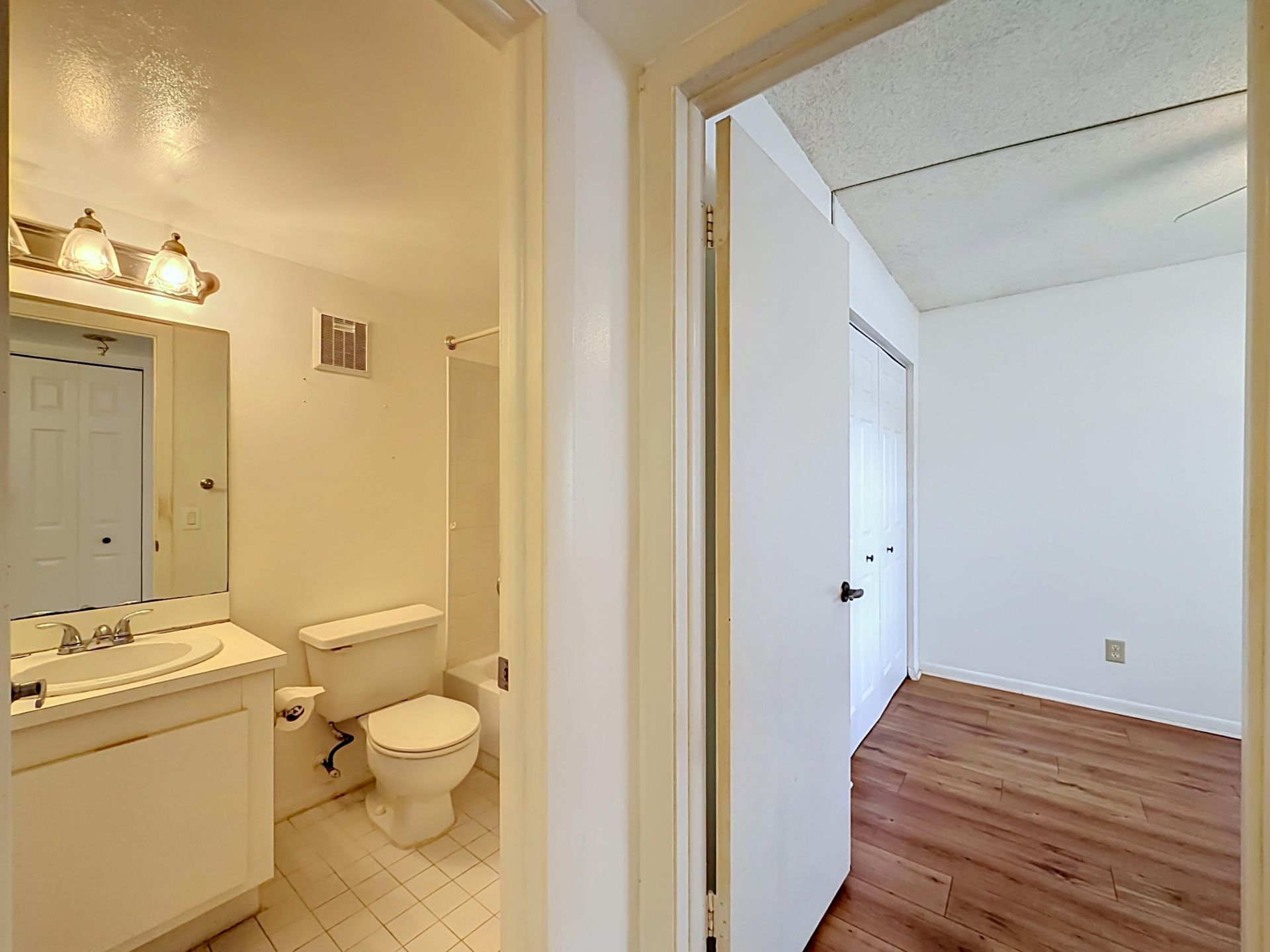 1065 NW 106th Terrace, Unit 102, Pembroke Pines, FL 33026 Photo