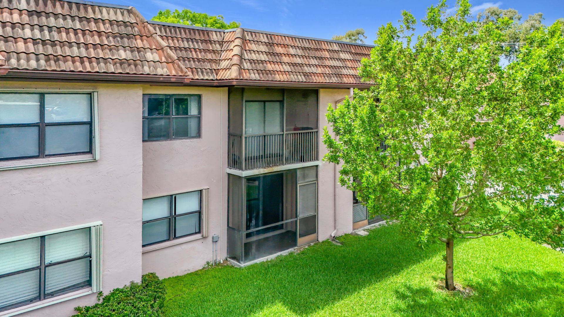 1065 NW 106th Terrace, Unit 102, Pembroke Pines, FL 33026 Photo