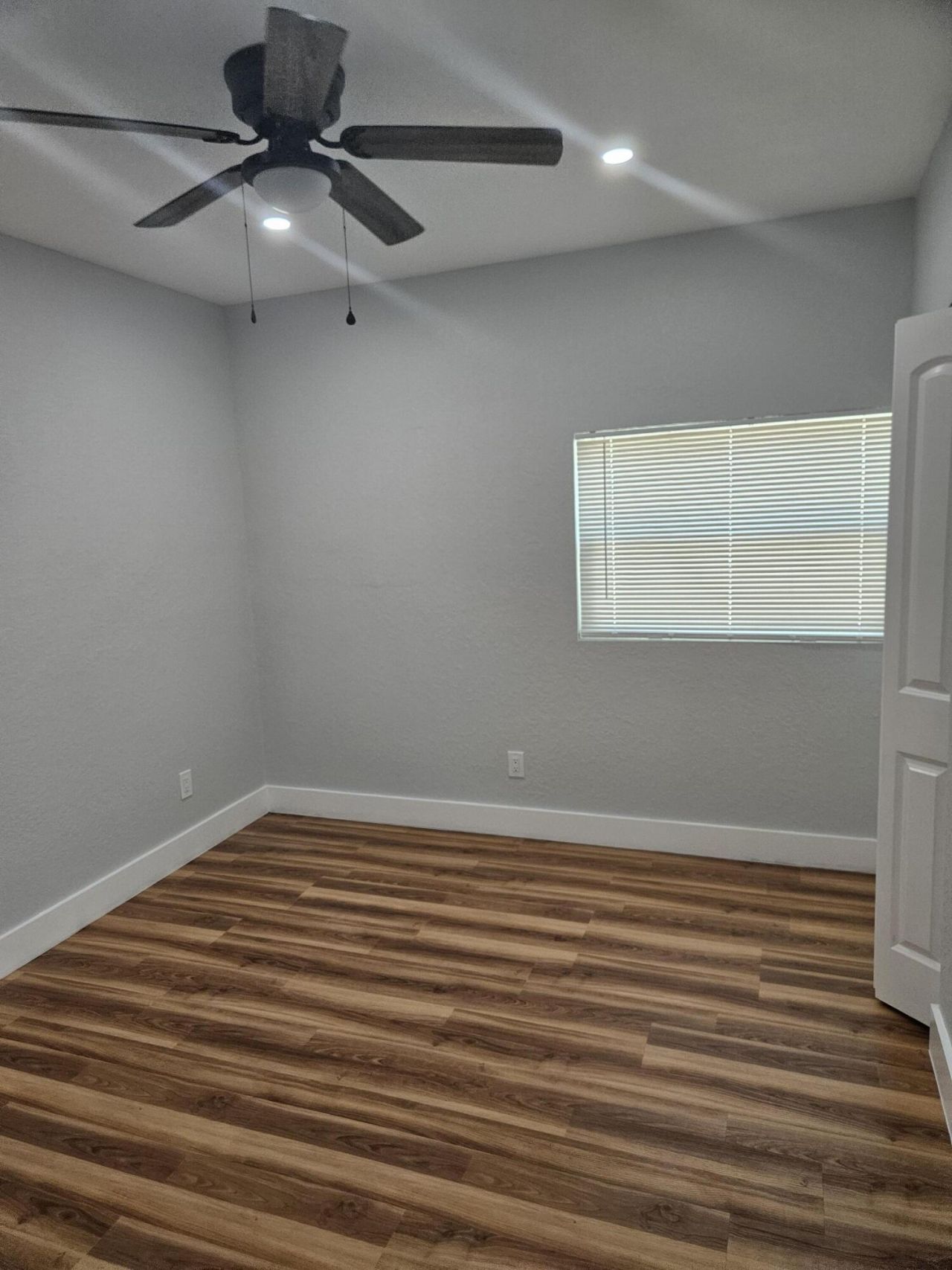 717 Selkirk Street, West Palm Beach, FL 33405 Photo