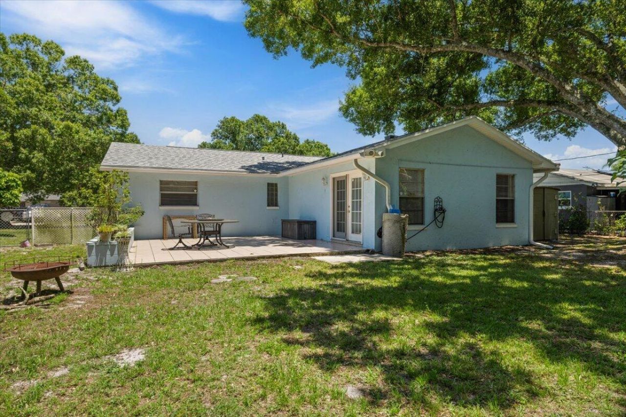 1735 40th Avenue, Vero Beach, FL 32960 Photo