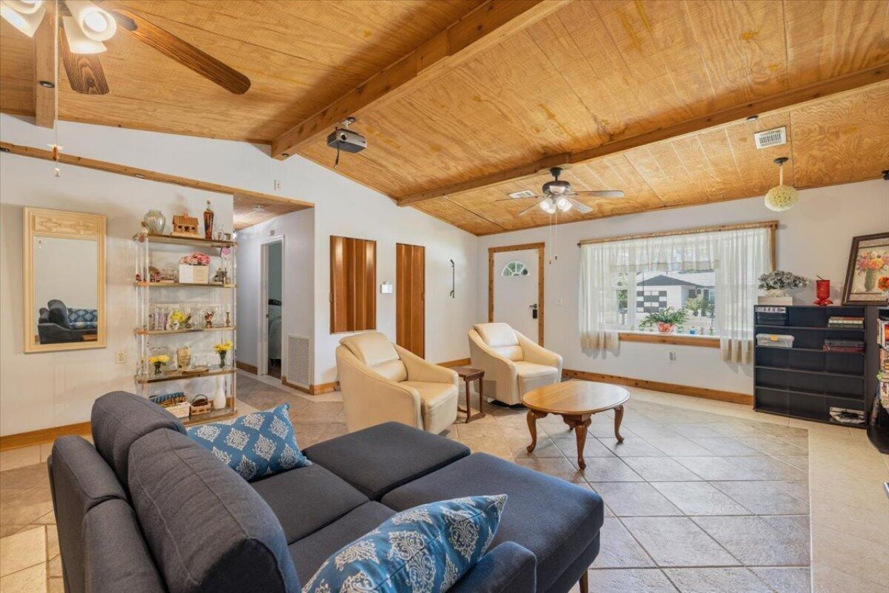 1735 40th Avenue, Vero Beach, FL 32960 Photo
