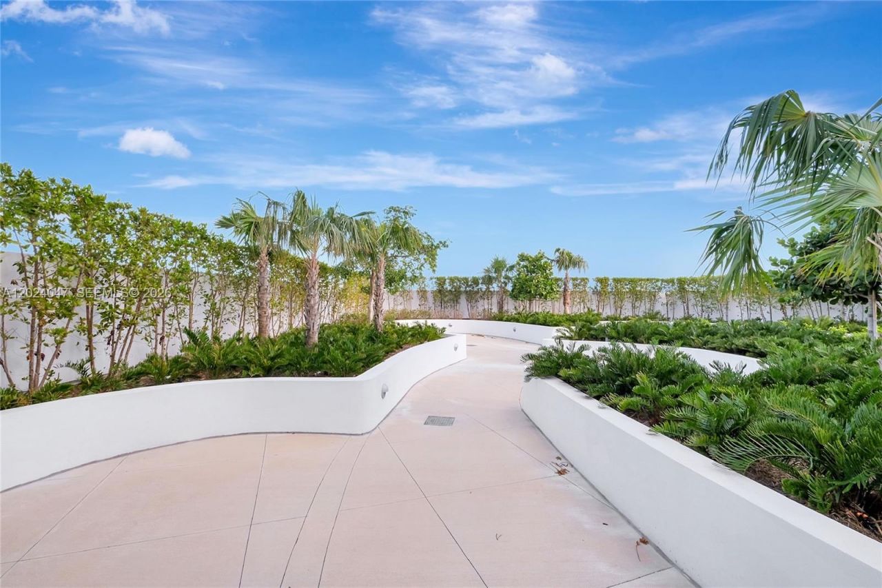 21290 Biscayne , Unit 306, Aventura, FL 33180 Photo