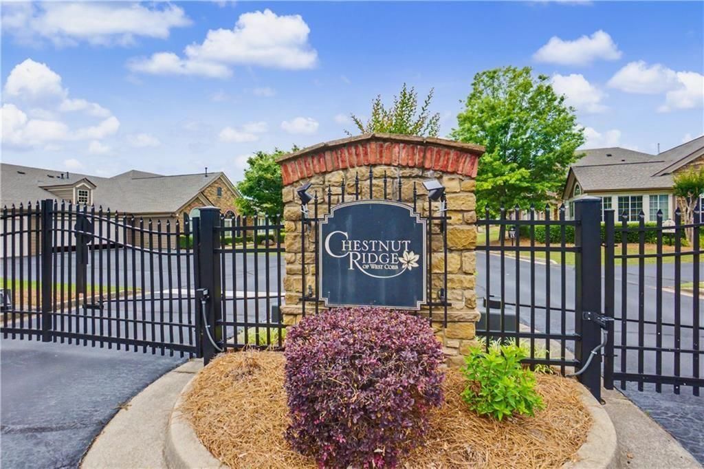 363 Ridge Hill Circle, Marietta, GA 30064 Main Photo