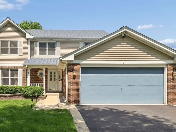 6 Boulder Ridge Court , Bolingbrook, IL 60490