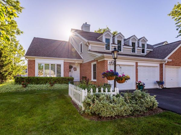 636 Stirling Lane, Unit K, Prospect Heights, IL 60070