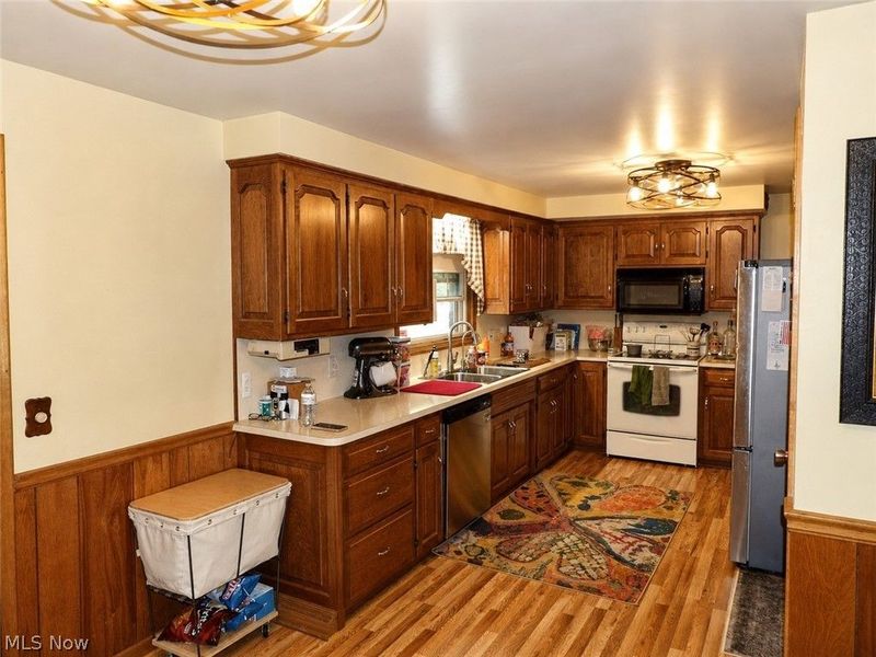5960 Lasater Drive NW, Canton, OH 44718 Photo 12