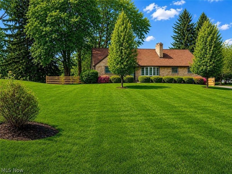 5960 Lasater Drive NW, Canton, OH 44718 Photo 3
