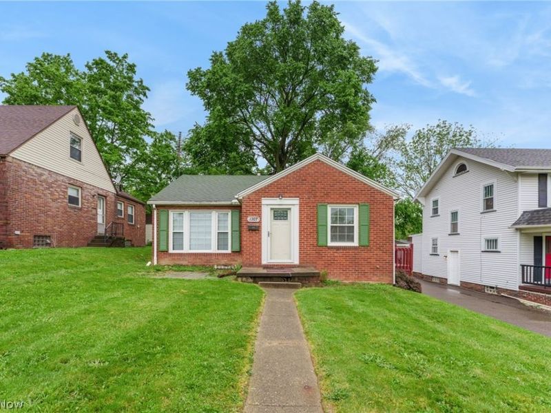 1307 23rd Street NE, Canton, OH 44714 Photo 1