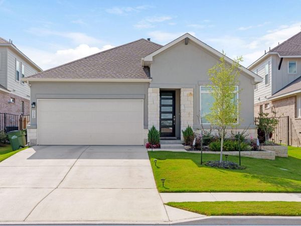 316 Amista DR, Liberty Hill, TX 78642