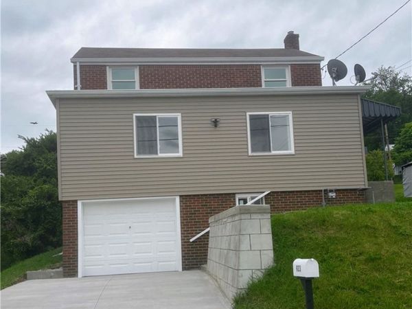 923 7th Ave, Elizabeth, PA 15037