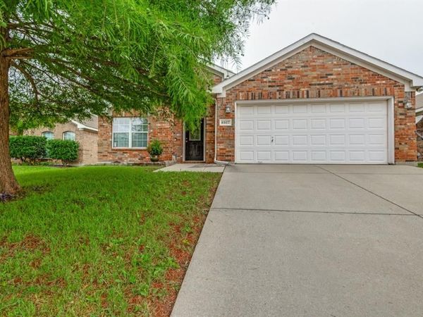 8917 Weller Lane, Fort Worth, TX 76244