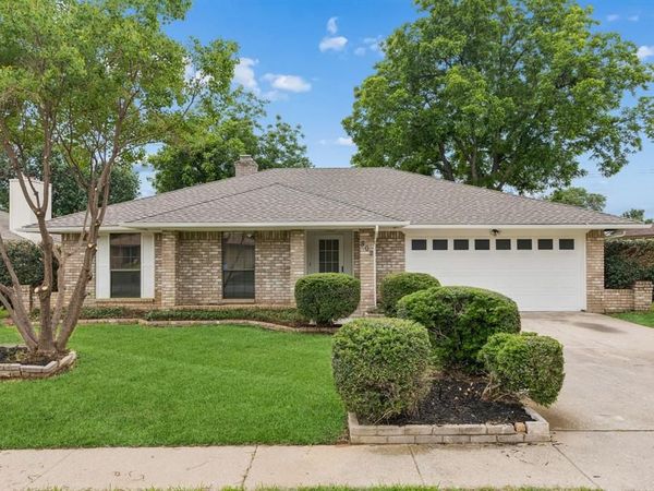 502 Parsley Lane, Euless, TX 76039