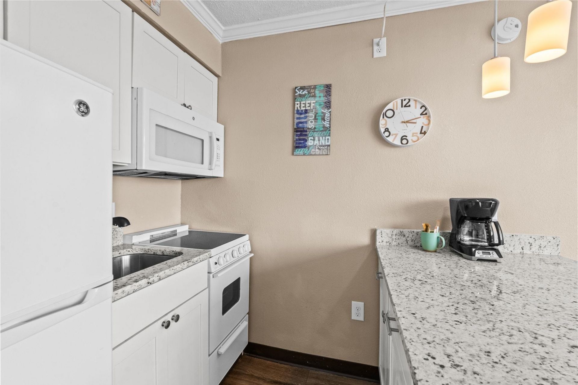 6900 N Ocean Blvd.  Photo 23