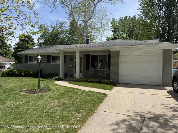 2913 Quincy Street, Lansing, MI 48910