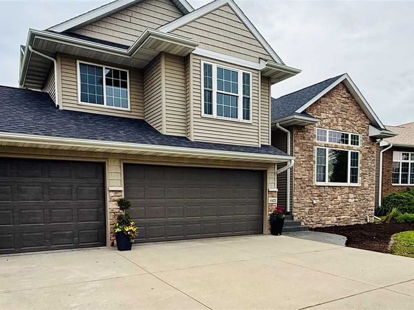 4421 Tempe Pl, Iowa City, IA 52246