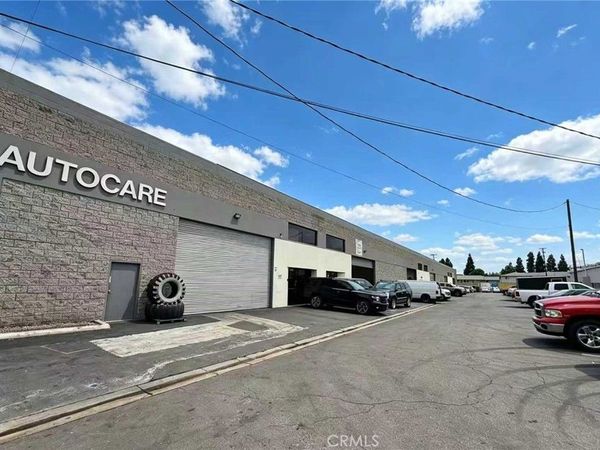 2512 E South, Long Beach, CA 90805