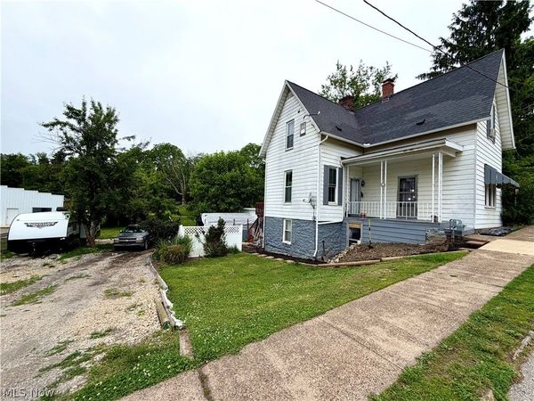 126 South Sugar St., St Clairsville, OH 43950