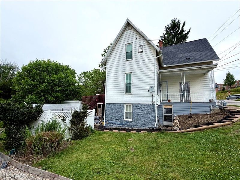 126 South Sugar St., Saint Clairsville, OH 43950 Photo 2