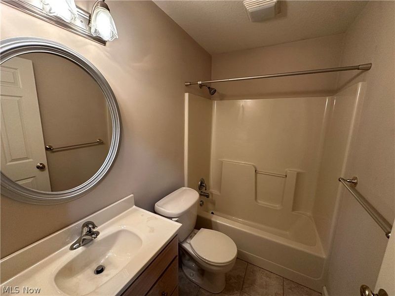 3649 Indian Run Drive , Canfield, OH 44406 Photo 6