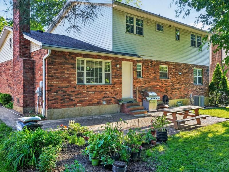 3999 Philnoll Drive, Cincinnati, OH 45247 Photo 34