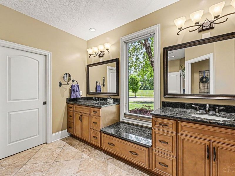 9356 Ridings Boulevard, Washington Township, OH 45458 Photo 22