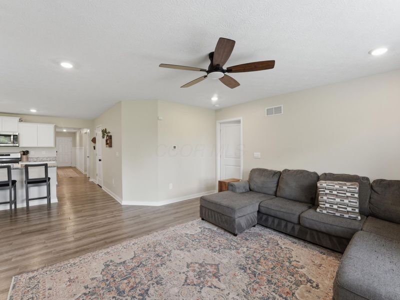 5880 Annaberg Drive, Columbus, OH 43232 Photo 24
