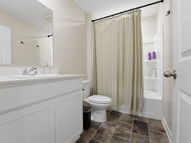5880 Annaberg Drive, Columbus, OH 43232 Photo 5
