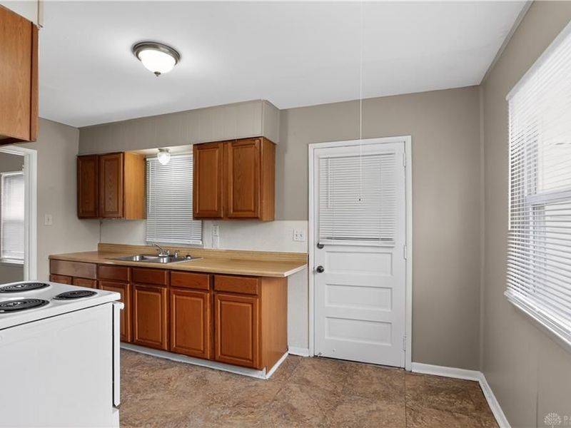 2217 S Hadley Road, Springfield, OH 45505 Photo 19