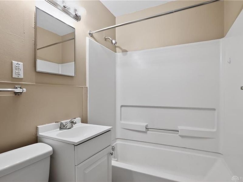 2217 S Hadley Road, Springfield, OH 45505 Photo 31