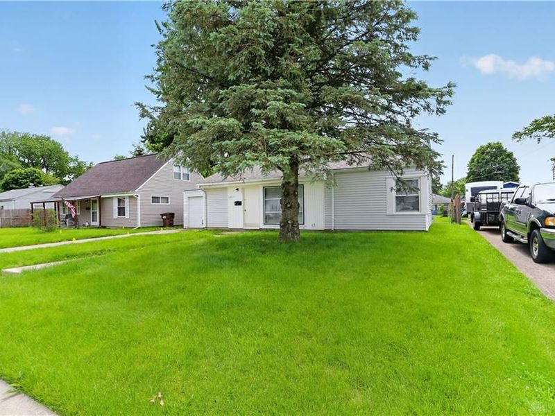 2217 S Hadley Road, Springfield, OH 45505 Photo 4