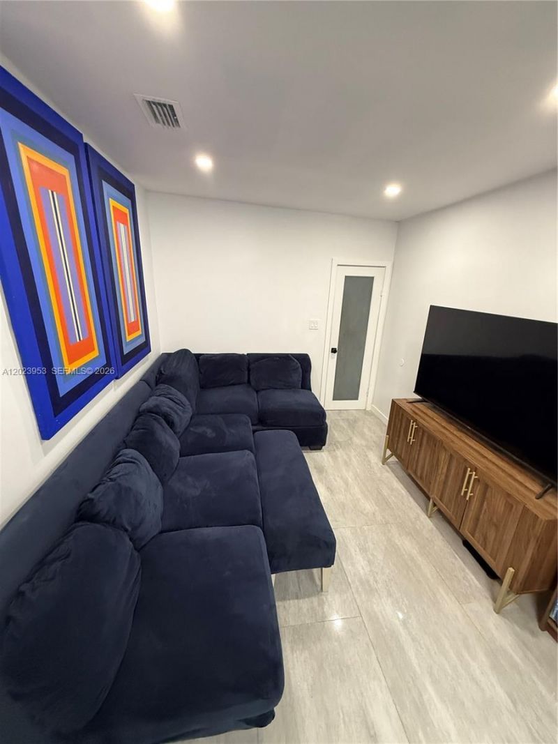 3280 SW 16th Ter , Miami, FL 33145 Photo
