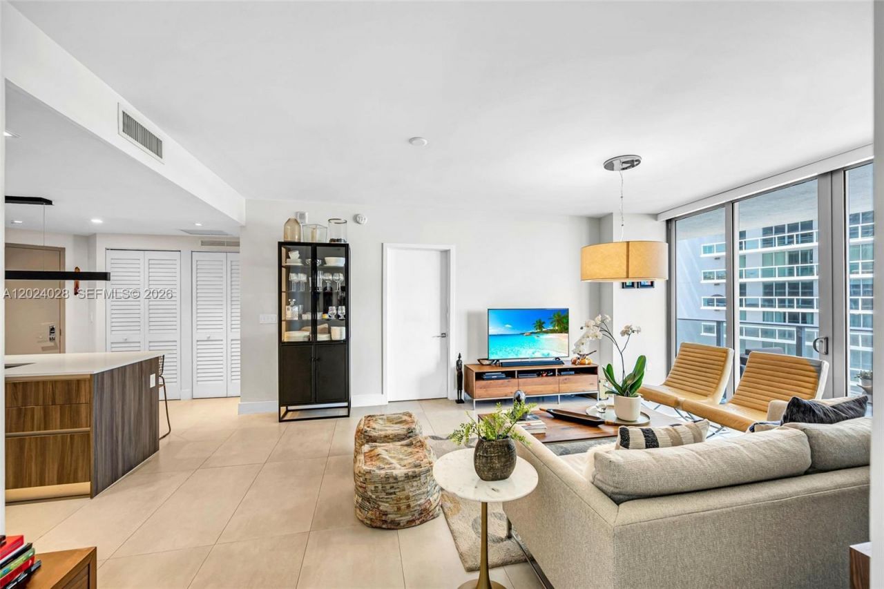 488 NE 18th St, Unit 2011, Miami, FL 33132 Photo