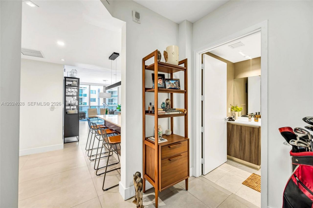 488 NE 18th St, Unit 2011, Miami, FL 33132 Photo