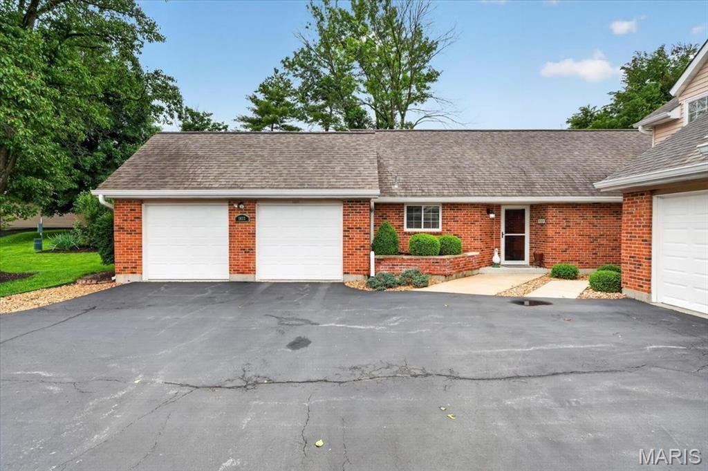 1433 Tahoe Valley Court , Ballwin, MO 63021 Main Photo