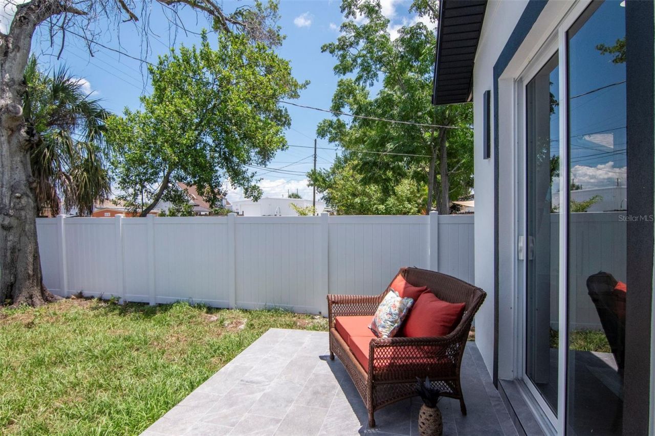 5009 9th Avenue S, Gulfport, FL 33707 Photo