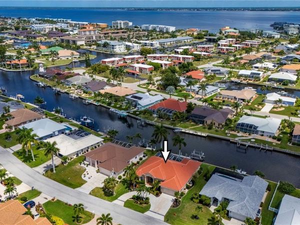 1020 VIA FORMIA, PUNTA GORDA, FL 33950
