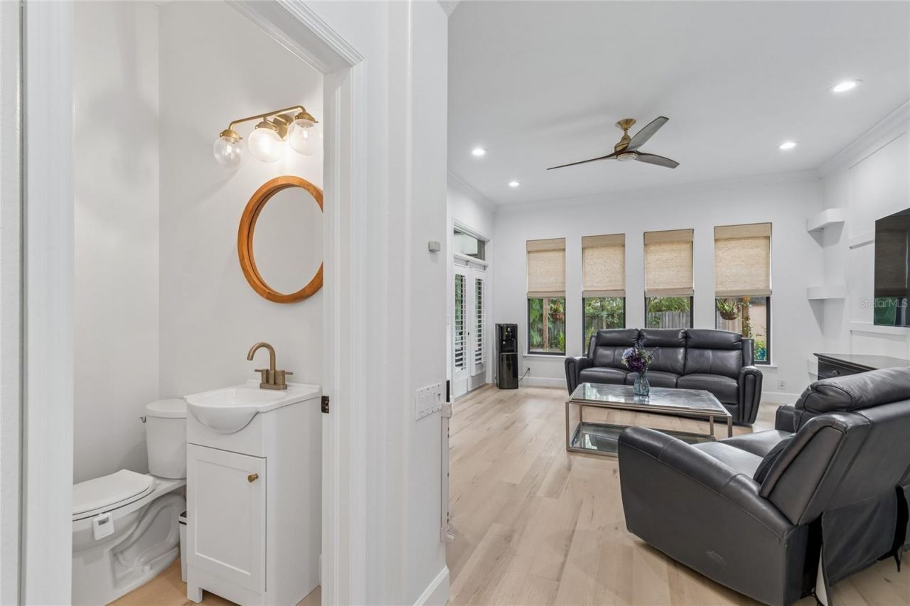 3602 Arlington Oaks Court, Tampa, FL 33618 Photo