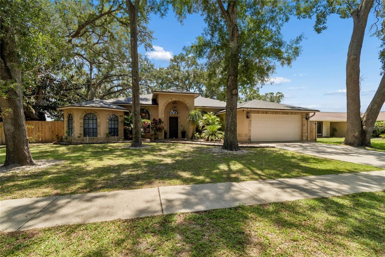 3602 Arlington Oaks Court, Tampa, FL 33618 Photo