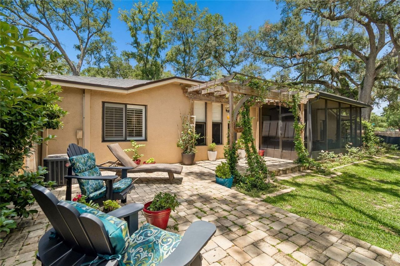 3602 Arlington Oaks Court, Tampa, FL 33618 Photo