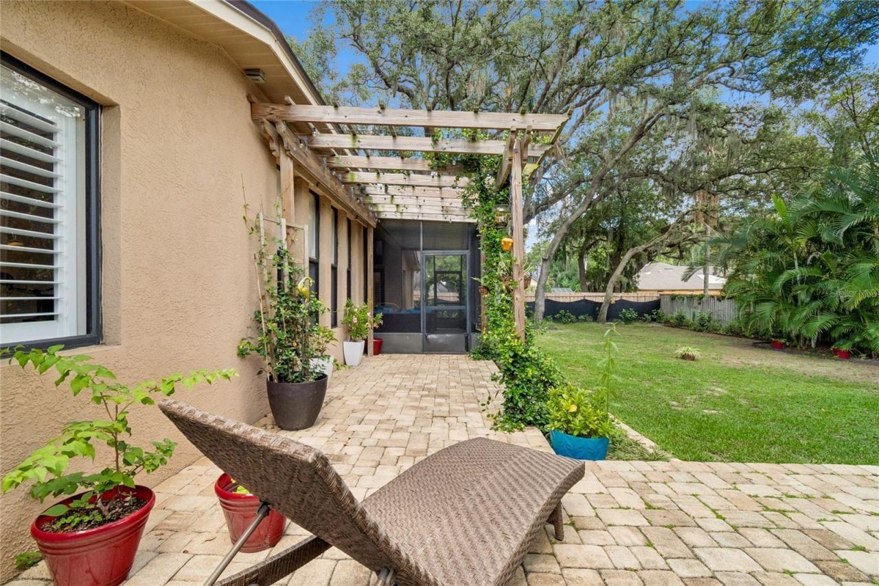 3602 Arlington Oaks Court, Tampa, FL 33618 Photo