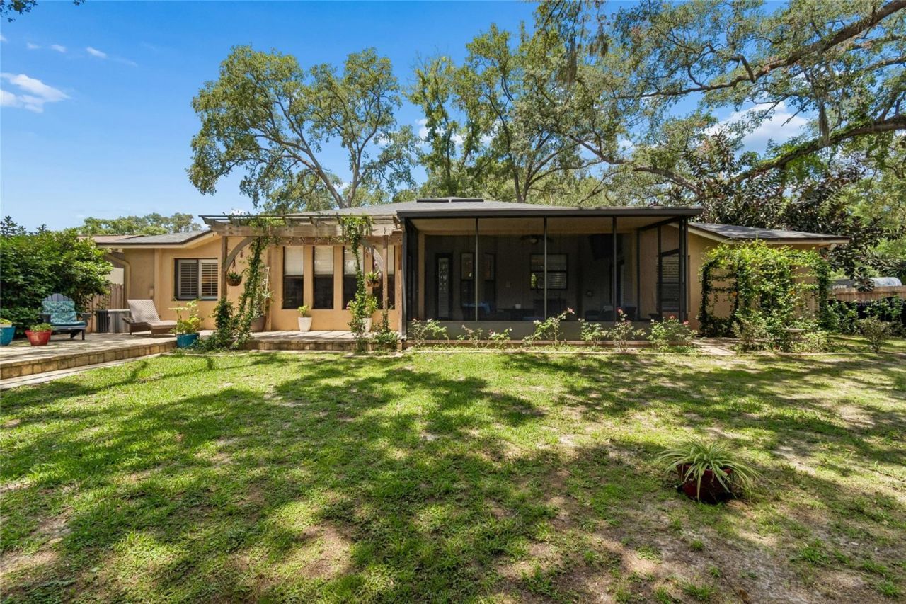 3602 Arlington Oaks Court, Tampa, FL 33618 Photo